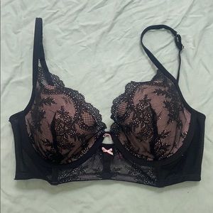 NWOT Lacy Glam Long Line Bra - Black